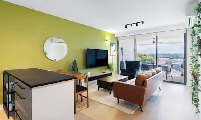 Bowen Hills Apartment | Modern & Stylish Apt w/Large Balcony & Parking!