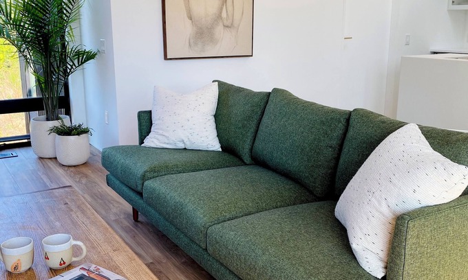 Courtenay House | Modern, sunny, eco retreat perched above a trendy jewelry studio!