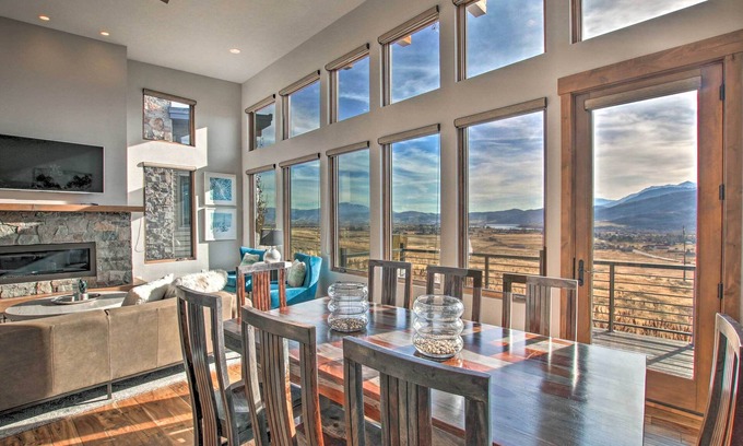 Eden House | Modern Townhome w/Mtn Views < 7 Mi to Ski Resorts