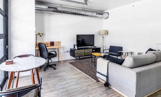 University Park Apartment | Modern University 1BR w/ W/D, near campus, dining, bars, by Blueground