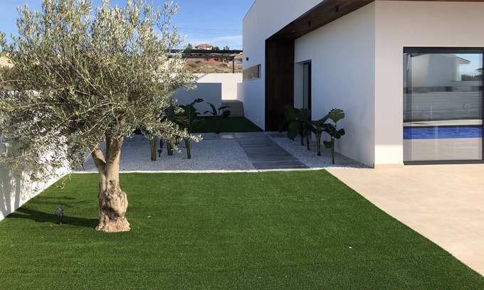 Elche House | Modern Villa comfort