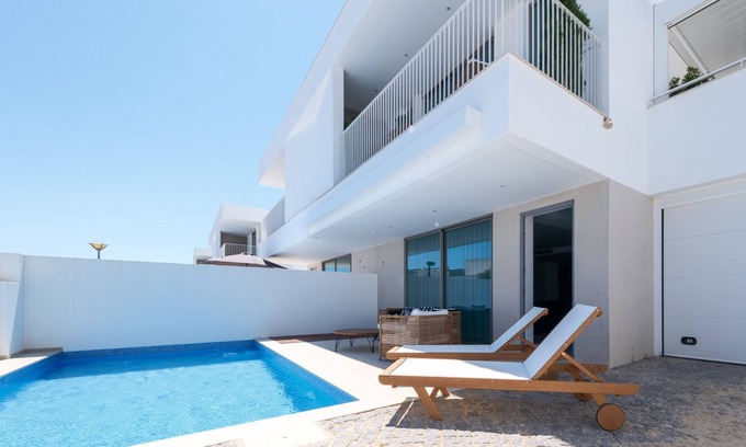 Ameijeira Villa | Modern villa near beach [124]