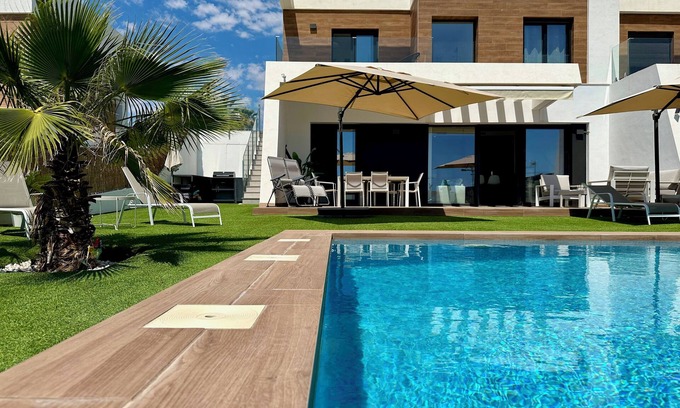 Finestrat Villa | Modern Villa, private swimming pool, Finestrat Benidorm Golf