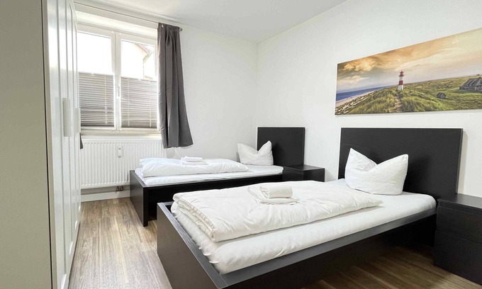 Schwandorf Apartment | Modern workers rental/rental housing (SAD 191)