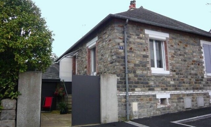 Nord-Saint-Martin Cottage | Modernly furnished holiday home in the city of Rennes