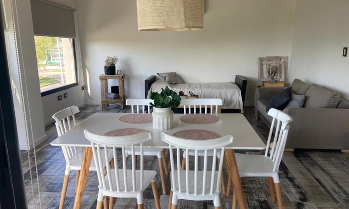 San Nicolas de los Arroyos Apartment | Moderno depto frente al río!