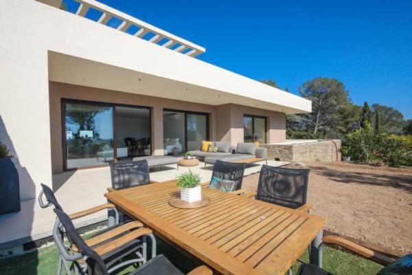 Temsia Apartment | MogaMoga