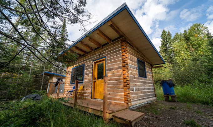 Grand Marais Apartment | Mökki Dwelling by the Dock
