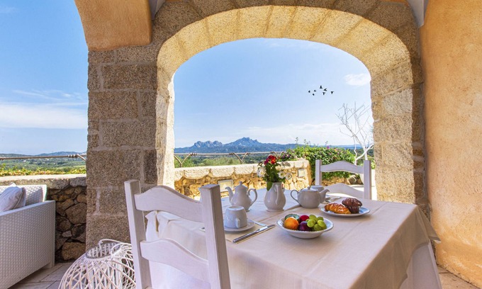 Arzachena Hotel | Moma Hotel Cannigione