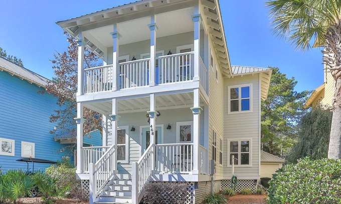 Santa Rosa Beach House | Monkey Business - Pet Friendly - Golf + Pool - Walk to Beach