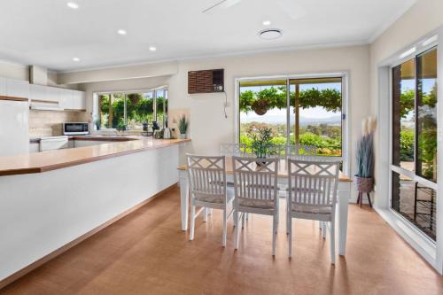 Mansfield House | Monkey Gully Retreat - Mansfield - Sleeps 9