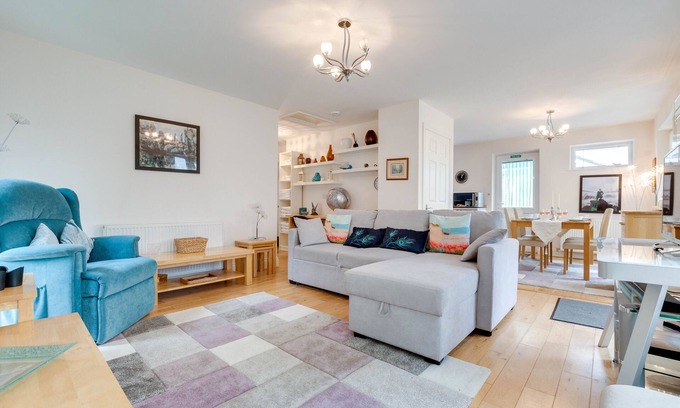 Belford House | Monkey Puzzle Retreat