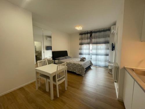 Crocetta-San Lazzaro-Modena Est Apartment | Monolocale con Terrazzo