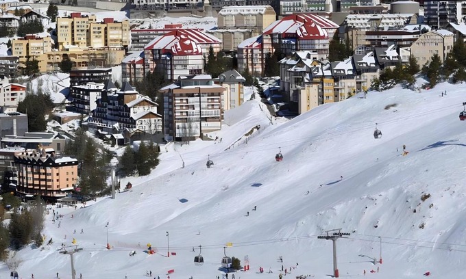 Pradollano Apartment | Mont Blanc Studio in the Best Lower Sierra Area