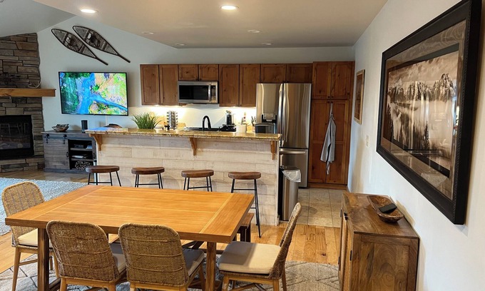 Livingston House | Montana Adventure Living - Close to Yellowstone