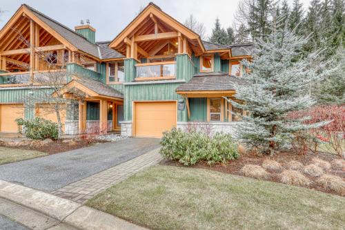 Village North House | Montebello #33