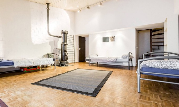 Rhein-Erft-Kreis District Apartment | Monteurwohnung Hürth H01, 70qm, 1 Schlafzimmer, 2 Wohn-/Schlafzimmer, max. 7 Personen