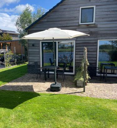 Rijpwetering House | Mooi vakantiehuis prachtig gelegen aan het water