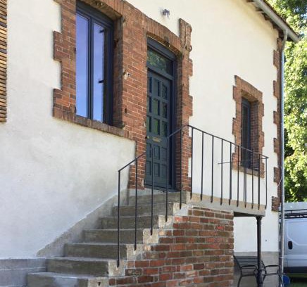 Saint-Junien House | Moon River