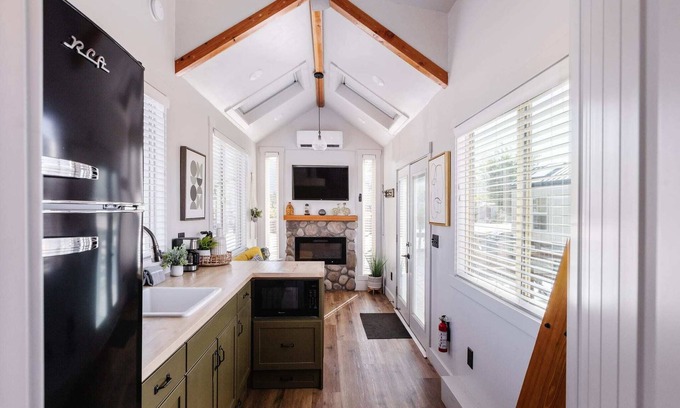 Apple Valley House | Moonrise Tiny Home Su