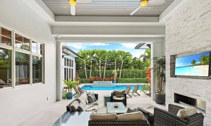 Moorings House | Moorings - William Raveis Rentals