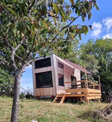 Saint-Jacques-d'Ambur Ski Chalet | MOOSE home Tiny House Les Chaumes