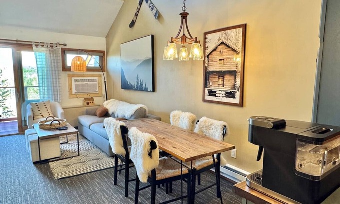 Lutsen Apartment | Moose Mtn Retreat Ski-in out Condo Pool Hot Tub Fire Pits
