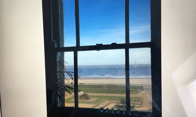 Lowestoft Apartment | Moray Horizon View is a Suffolk coast beach apartment