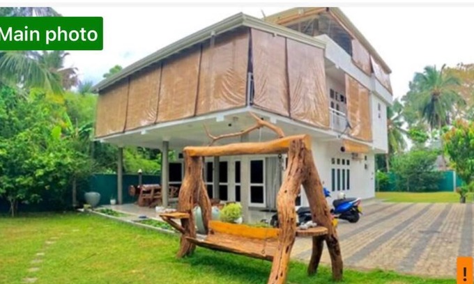 Galle Apartment | Morning guest can see momkeyies and birds