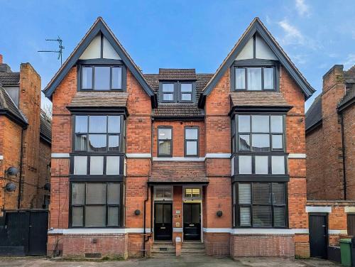 Moseley Apartment | Moseley Mews House By STAE-Homes