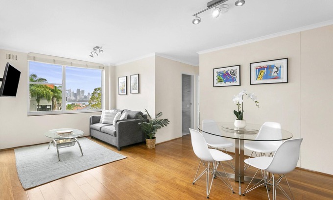 Mosman Apartment | Mosman - MUS21 - 2BR Apartment with Harbour Views Parking Near South Mosman Ferry
