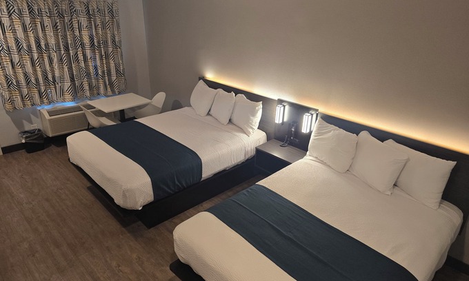 Westlake South Hotel | Motel 6 Los Angeles, CA - Downtown