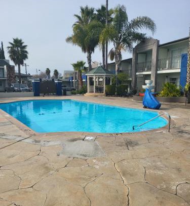 Vallejo Hotel | Motel 6 Vallejo, CA - Napa Valley
