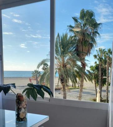 Playa Granada Apartment | Motril, primera línea de playa.