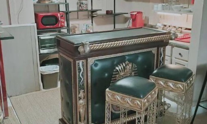 Mount Airy Bed & Breakfast | Mount Airy Speakeasy