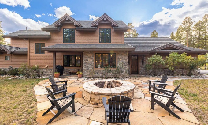 Granby House | Mountain Fairway | Luxury Lodge
