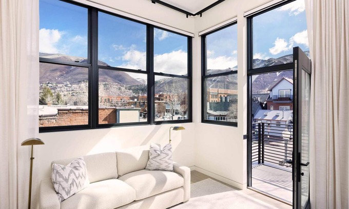Downtown House | Mountain Forge by Cuvee | Downtown Aspen, Rooftop Pool & Hot Tub