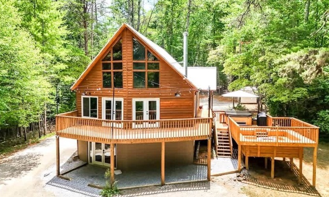 Mineral Bluff Cabin | Mountain Mojo Summary