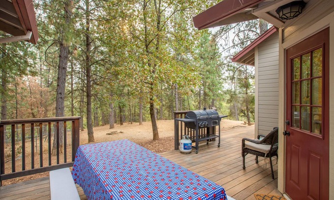 Colfax House | Mountain Retreat, Pool Table, Close to Skiing by RedAwning
