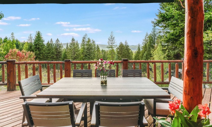 Whitefish House | Mountain Serenity and 8 Miles to Downtown Whitefish
