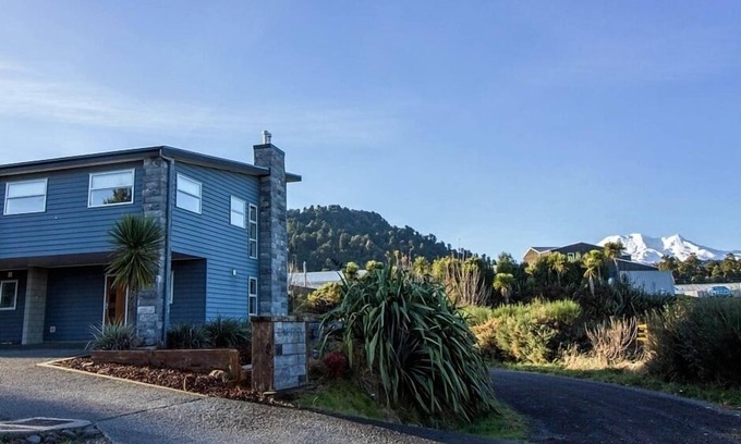 Ohakune Apartment | Mountain View Apartments - 27C 1 Bedroom