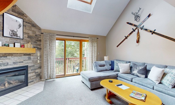 Jackson Condo | Mountain view condo with indoor & outdoor pools, hot tub, & tennis