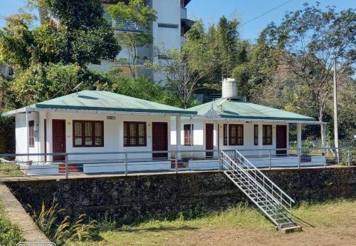Devikolam Hotel | Mountain View cottage Mankulam