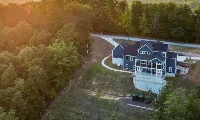 Tigerville House | Mountain View Escape for 16 Guests