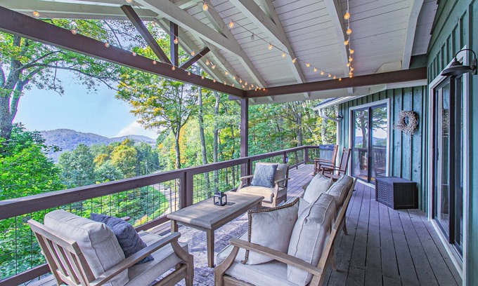 Wolf Laurel House | Mountain View - Pet Friendly- Hot Tub-Access to the AT via Big Bald Mountain.