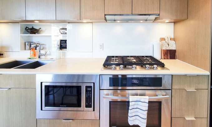 Mount Pleasant Condo | Mountain View, Plus Den, Boho Condo