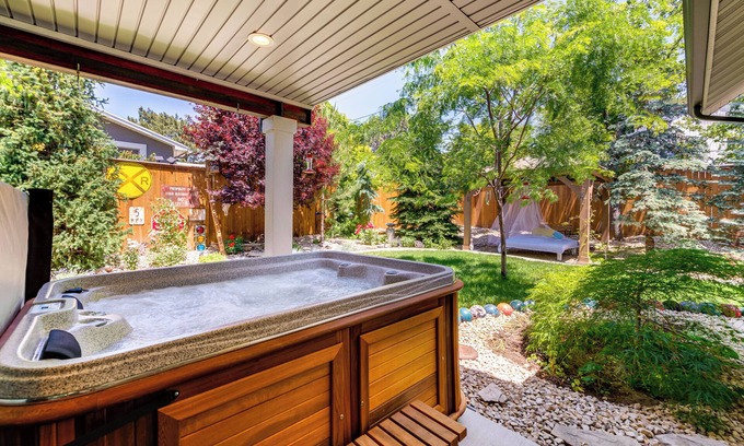Cottonwood Heights Apartment | Mountain View + Shared Hot Tub: Apt by Ski Resorts