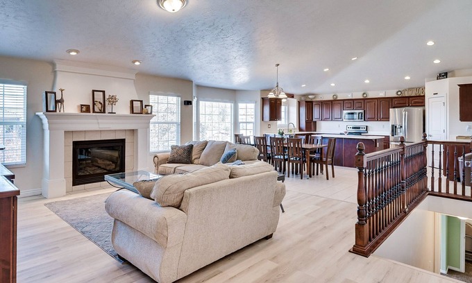 North Ogden House | Mountain Views Family Home, Retreat and Relax