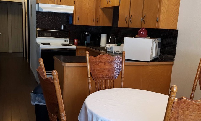 Blarchmont Apartment | ☆ MOUNTAINSIDE COMFORT ☆☆ 5 Min to Golf & Ski