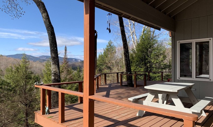 Jackson House | Mountainview Retreat Home in Intervale
